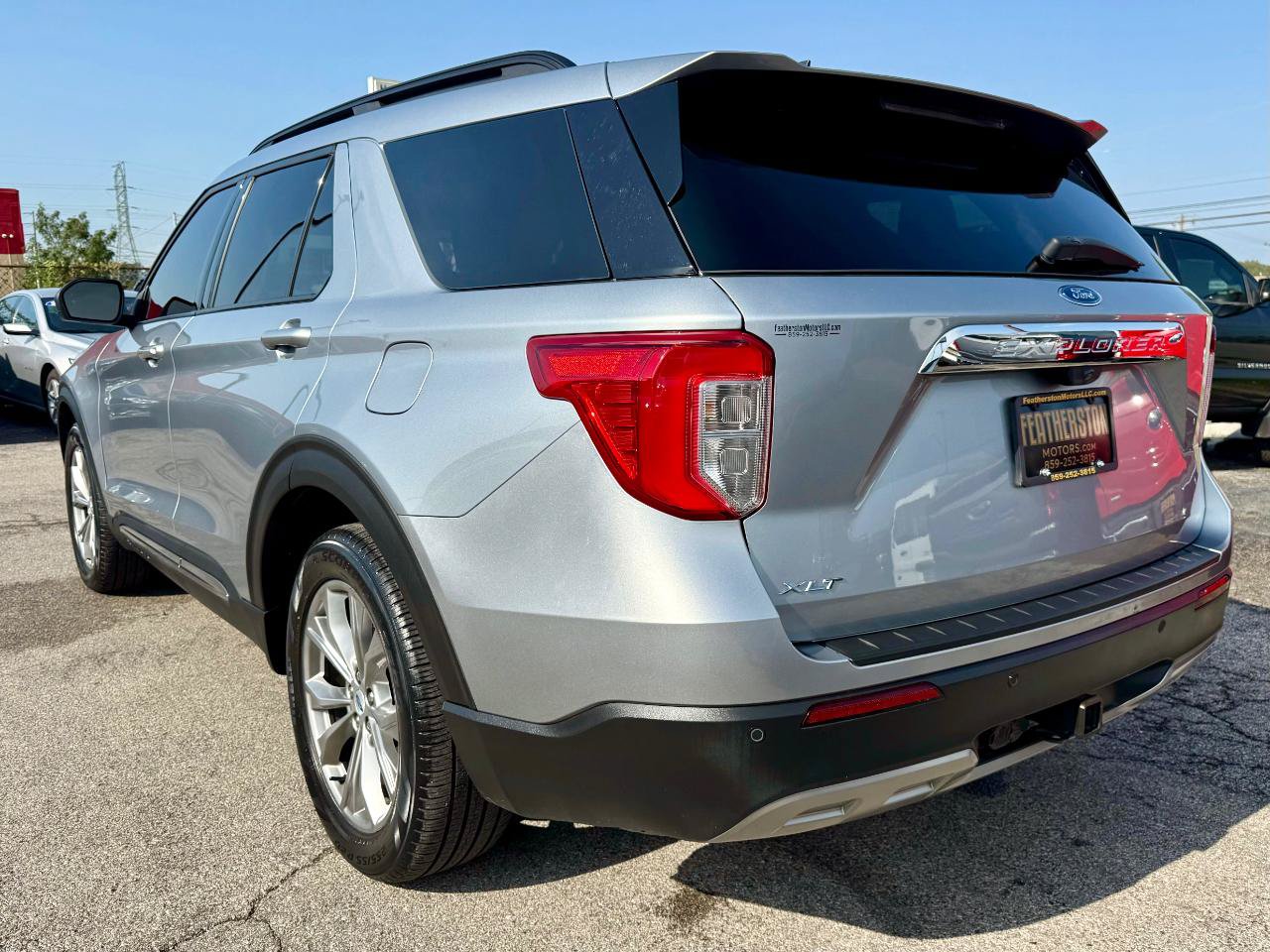 Used 2023 Ford Explorer XLT w/ Equipment Group 202A RWD image 6