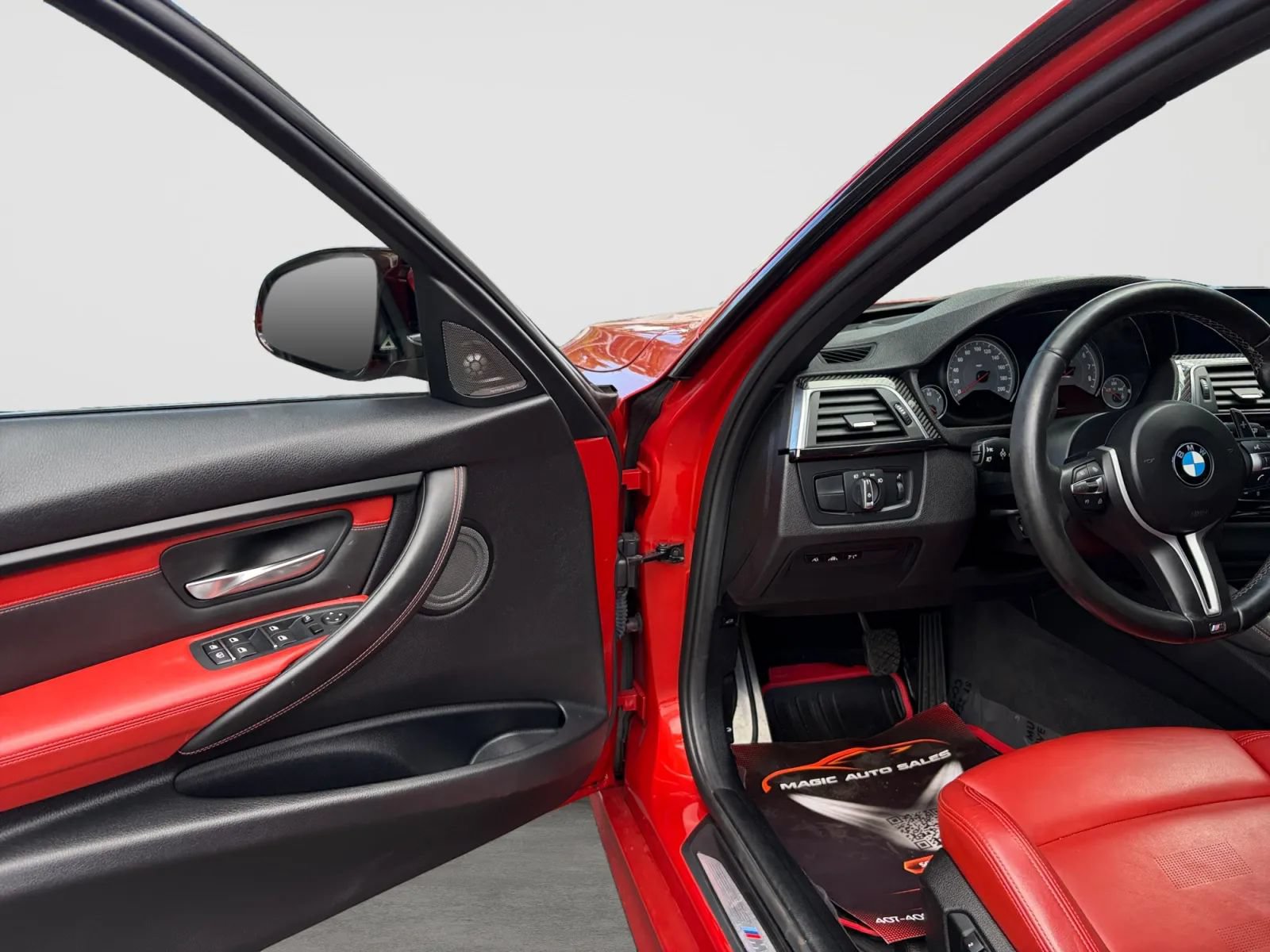 Used 2016 BMW M3 RWD image 11