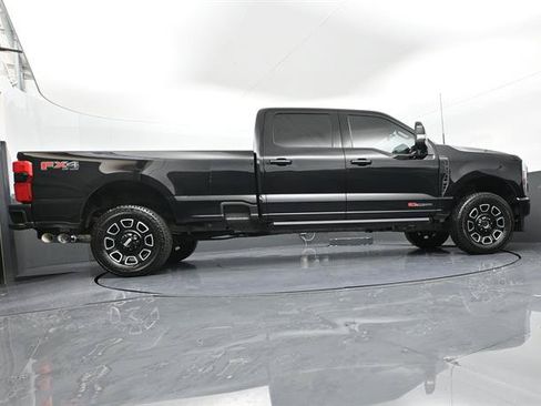 Used 2025 Ford F350 Platinum w/ FX4 Off-Road Package AWD/4WD image 36