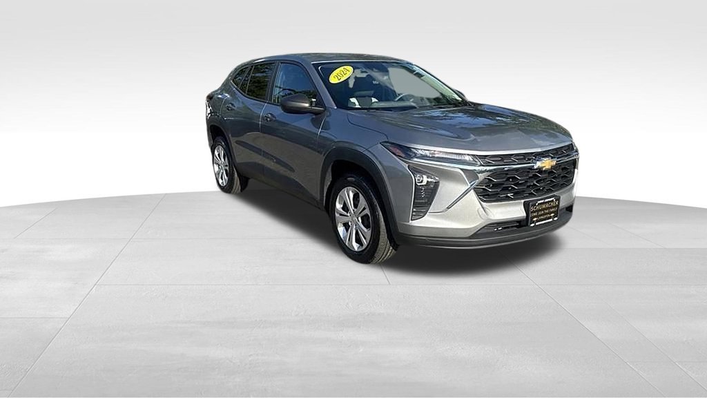 Certified 2024 Chevrolet Trax LS FWD image 1