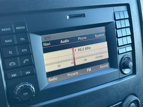 Used 2016 Mercedes-Benz Sprinter 2500 image 21