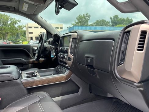 Used 2017 GMC Sierra 1500 Denali AWD/4WD image 25