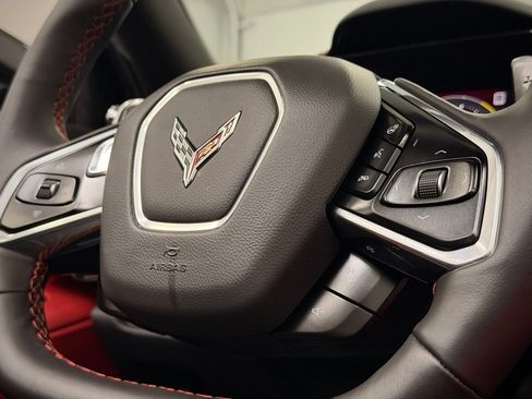 Used 2022 Chevrolet Corvette Stingray Preferred Conv w/ Z51 Performance Package RWD image 31
