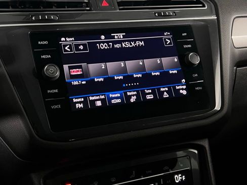 Used 2022 Volkswagen Tiguan SE image 17