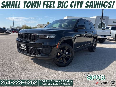 New 2025 Jeep Grand Cherokee Altitude image 1