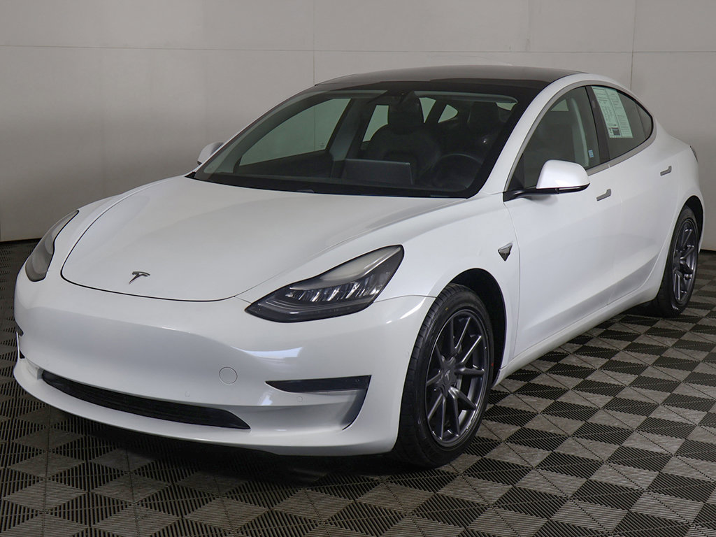 Used 2020 Tesla Model 3 Standard Range Plus RWD image 8