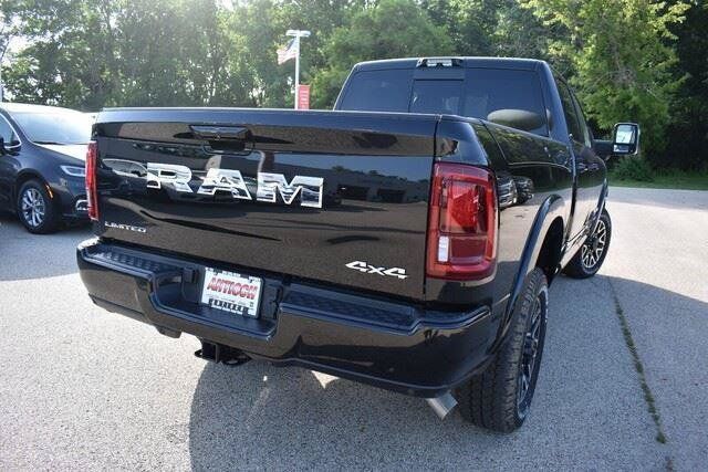 Used 2025 RAM 3500 Limited AWD/4WD image 8