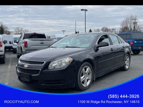 Used 2010 Chevrolet Malibu LS image 1