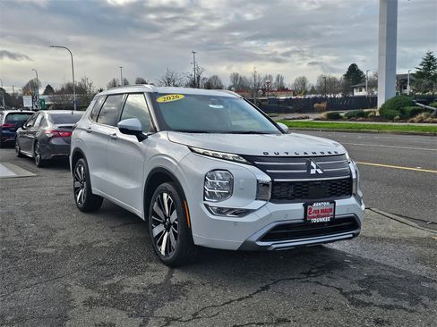 New 2026 Mitsubishi Outlander SEL image 3