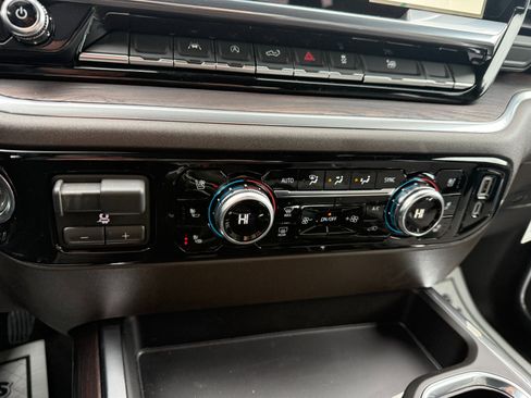 New 2026 GMC Sierra 1500 SLT w/ SLT Premium Package image 34