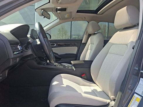 Used 2022 Honda Civic EX image 14