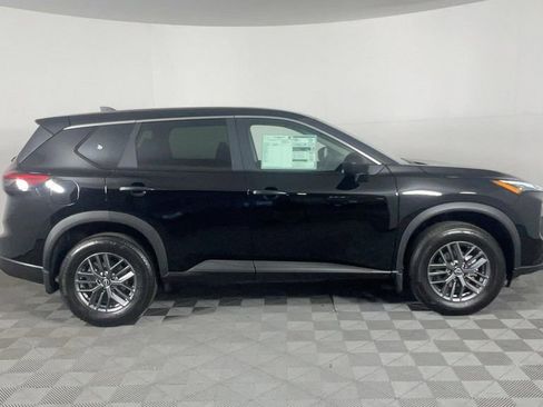 New 2025 Nissan Rogue S image 33