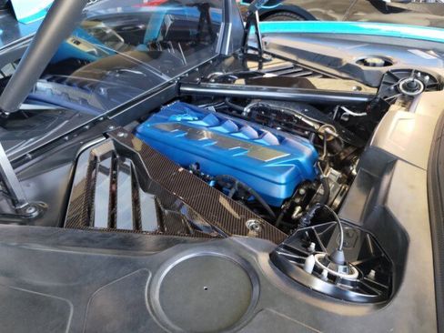 Used 2021 Chevrolet Corvette Stingray Premium Cpe w/ Z51 Performance Package image 13