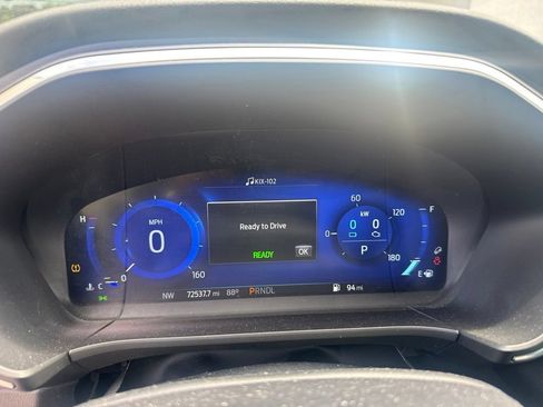 Used 2020 Ford Escape Titanium AWD/4WD image 8