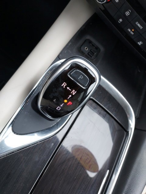 Used 2020 Buick Enclave Essence FWD image 16