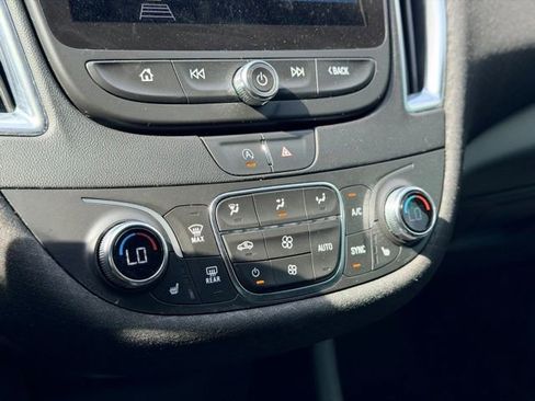 Used 2020 Chevrolet Malibu LT w/ Redline Edition FWD image 14
