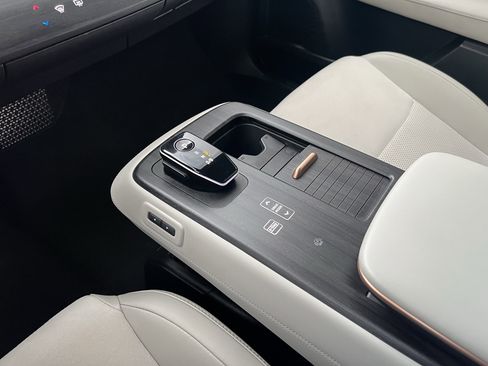 Certified 2025 Nissan Ariya ENGAGE image 27