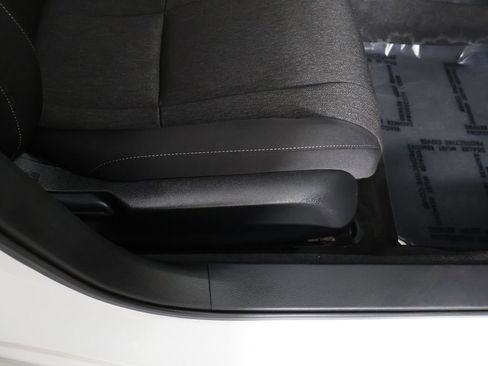 Certified 2025 Honda Accord SE image 32