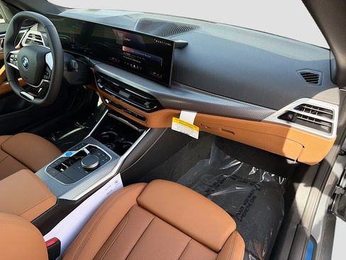 New 2026 BMW i4 eDrive40 w/ Parking Assistance Package RWD image 13