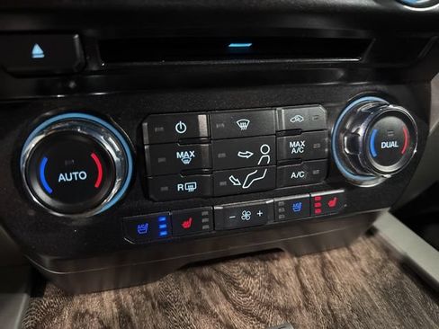 Used 2017 Ford F250 Lariat w/ Chrome Package AWD/4WD image 22