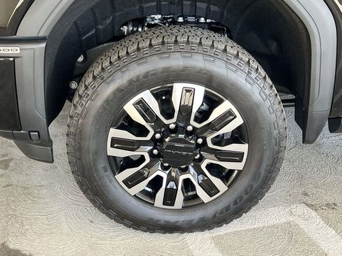 New 2026 GMC Sierra 2500 Denali Ultimate image 35