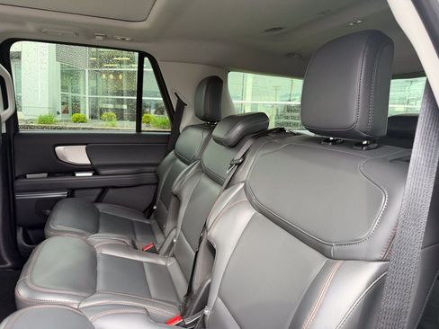 Certified 2025 Ford Expedition Active AWD/4WD image 13