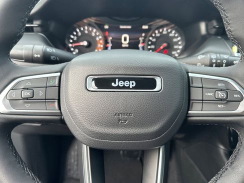 New 2026 Jeep Compass Latitude image 28