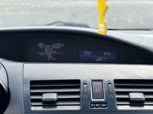 Used 2013 MAZDA MAZDA3 i Touring image 21