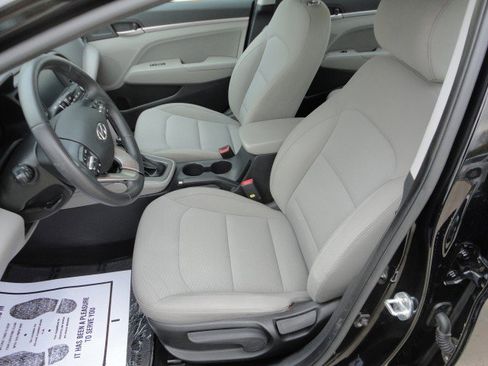 Used 2019 Hyundai Elantra Value Edition image 4