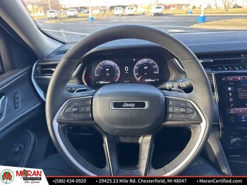 Used 2023 Jeep Grand Cherokee Limited image 15