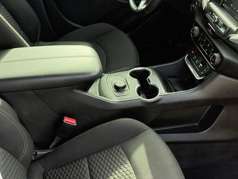 Used 2019 GMC Terrain SLE FWD image 17