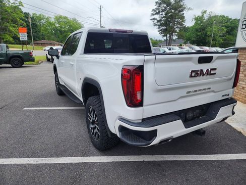 Used 2021 GMC Sierra 1500 AT4 w/ AT4 Preferred Package AWD/4WD image 3