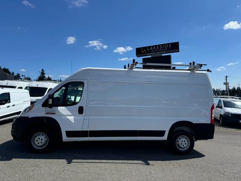 Used 2021 RAM ProMaster 2500 FWD image 3