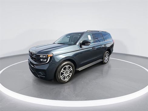 New 2025 Ford Expedition Active image 4