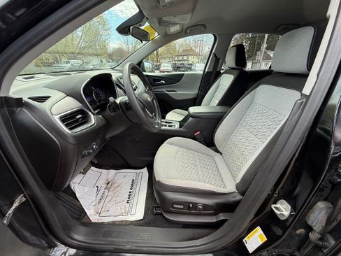 Used 2022 Chevrolet Equinox LS w/ LS Convenience Package AWD/4WD image 17