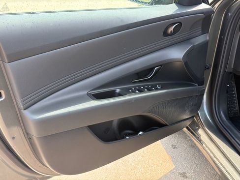 New 2026 Hyundai Elantra Sport FWD image 11