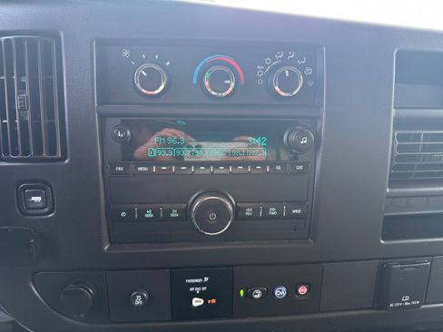 Used 2020 Chevrolet Express 2500 w/ Driver Convenience Package image 14