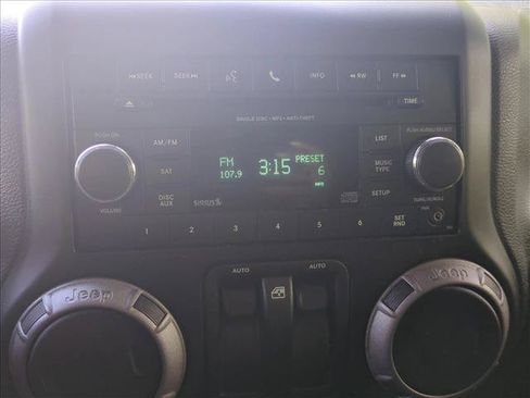 Used 2013 Jeep Wrangler Sport AWD/4WD image 14