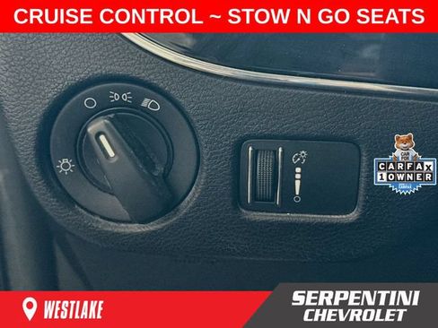 Used 2016 Dodge Grand Caravan SE FWD image 11