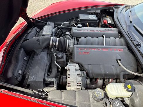 Used 2007 Chevrolet Corvette Coupe w/ Preferred Equipment Group RWD image 27