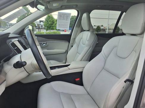 Certified 2024 Volvo XC90 B6 Plus w/ Protection Package Premier AWD/4WD image 16