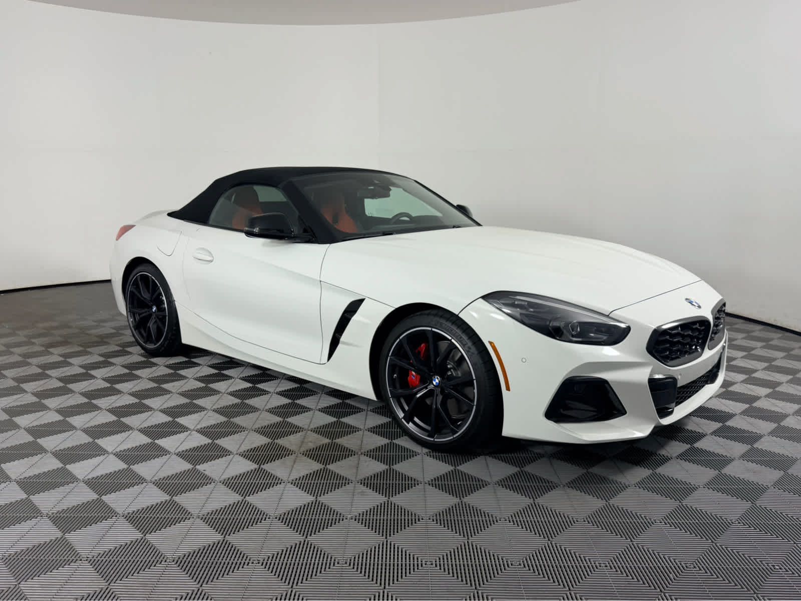 Used 2026 BMW Z4 sDrive30i w/ Premium Package RWD image 1