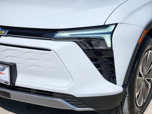 New 2025 Chevrolet Blazer EV LT image 8