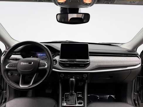 Used 2022 Jeep Compass Latitude image 14