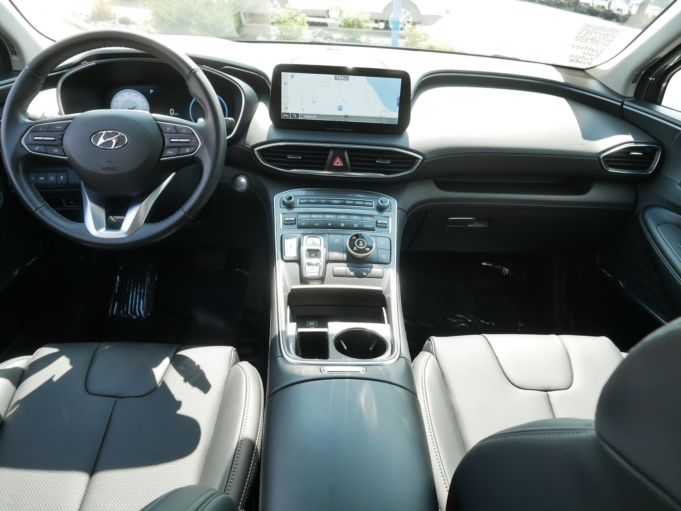 Used 2023 Hyundai Santa Fe SEL w/ Premium Package AWD/4WD image 10