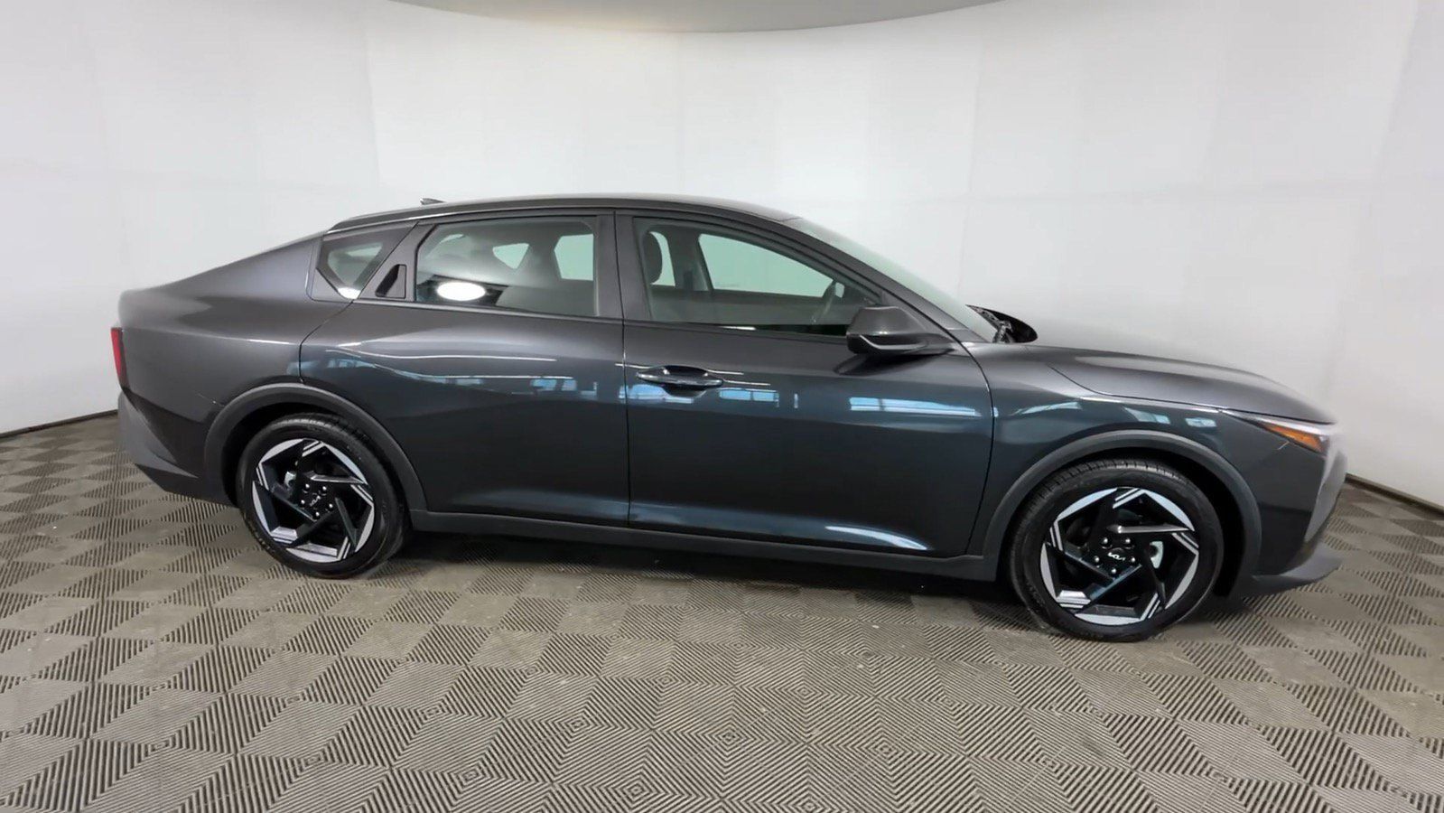 Used 2025 Kia K4 EX FWD image 4