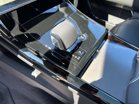 New 2025 Land Rover Range Rover Sport Dynamic SE image 13