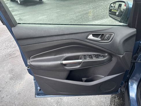 Used 2018 Ford Escape SE AWD/4WD image 6
