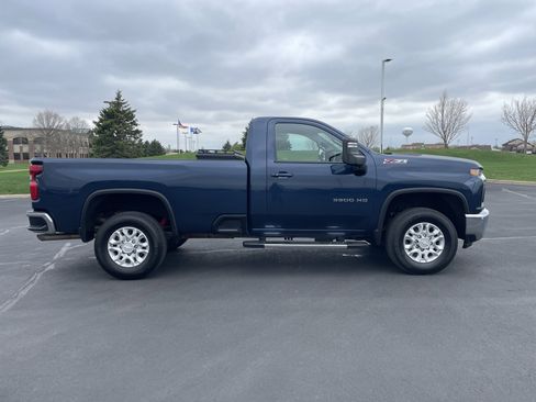 Used 2020 Chevrolet Silverado 3500 LT w/ Convenience Package AWD/4WD image 6
