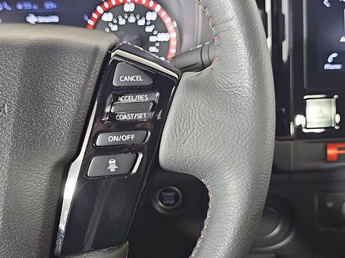 Used 2025 Nissan Frontier Pro-X RWD image 16